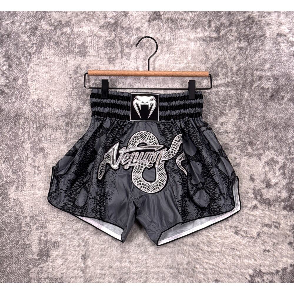 New Venum Amazonia Muy Thai Shorts Small Womens Gray Snake